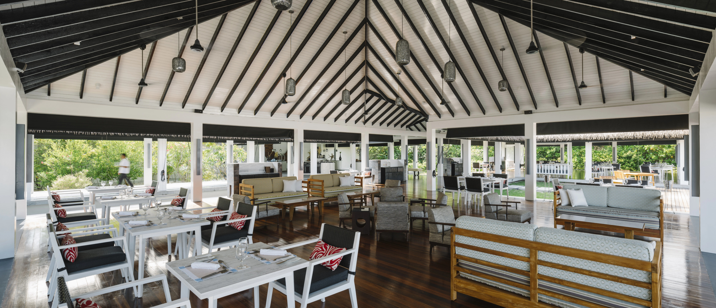 Jumeirah Olhahali Island Maldives