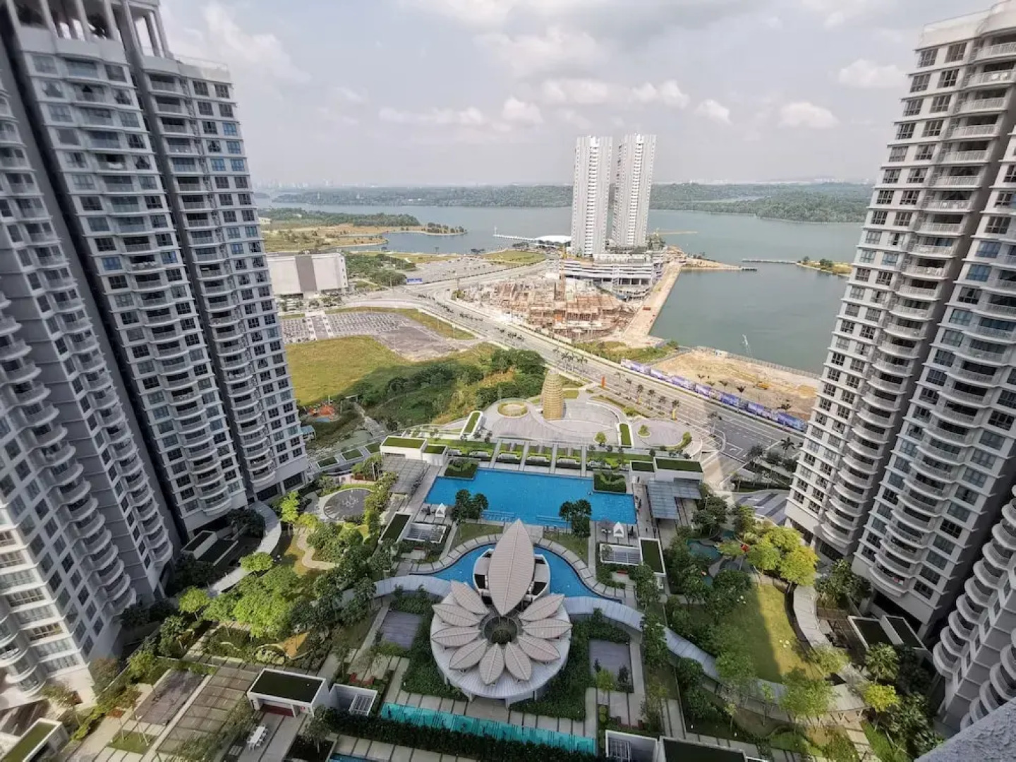 Teega Suites by Squarenest