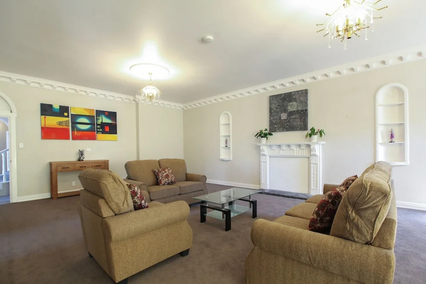 Luxury 5 Brm Oasis in Temple View