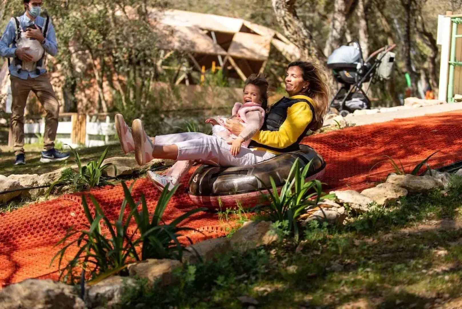 Natura Fun House & Camping