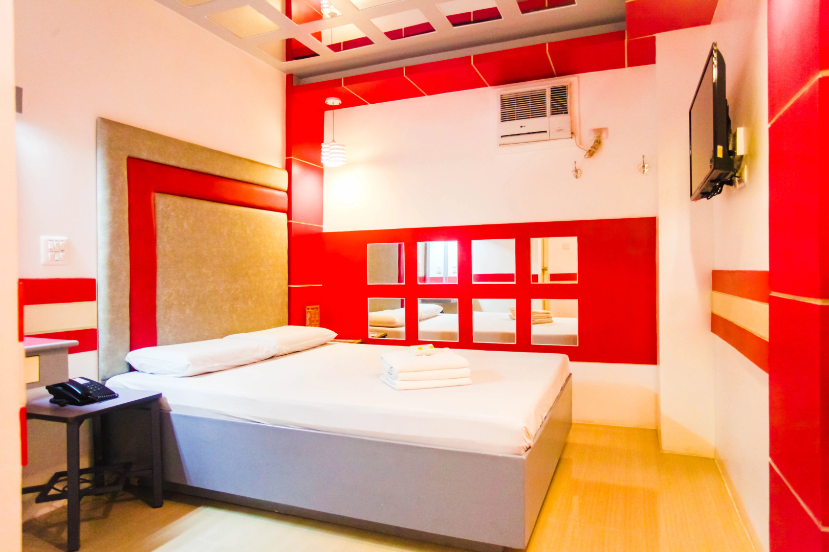 Hotel 99 Monumento Caloocan