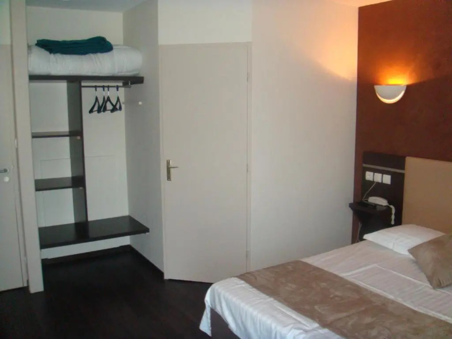 H¿tel-Restaurant Le Calice Du Gevaudan - A75