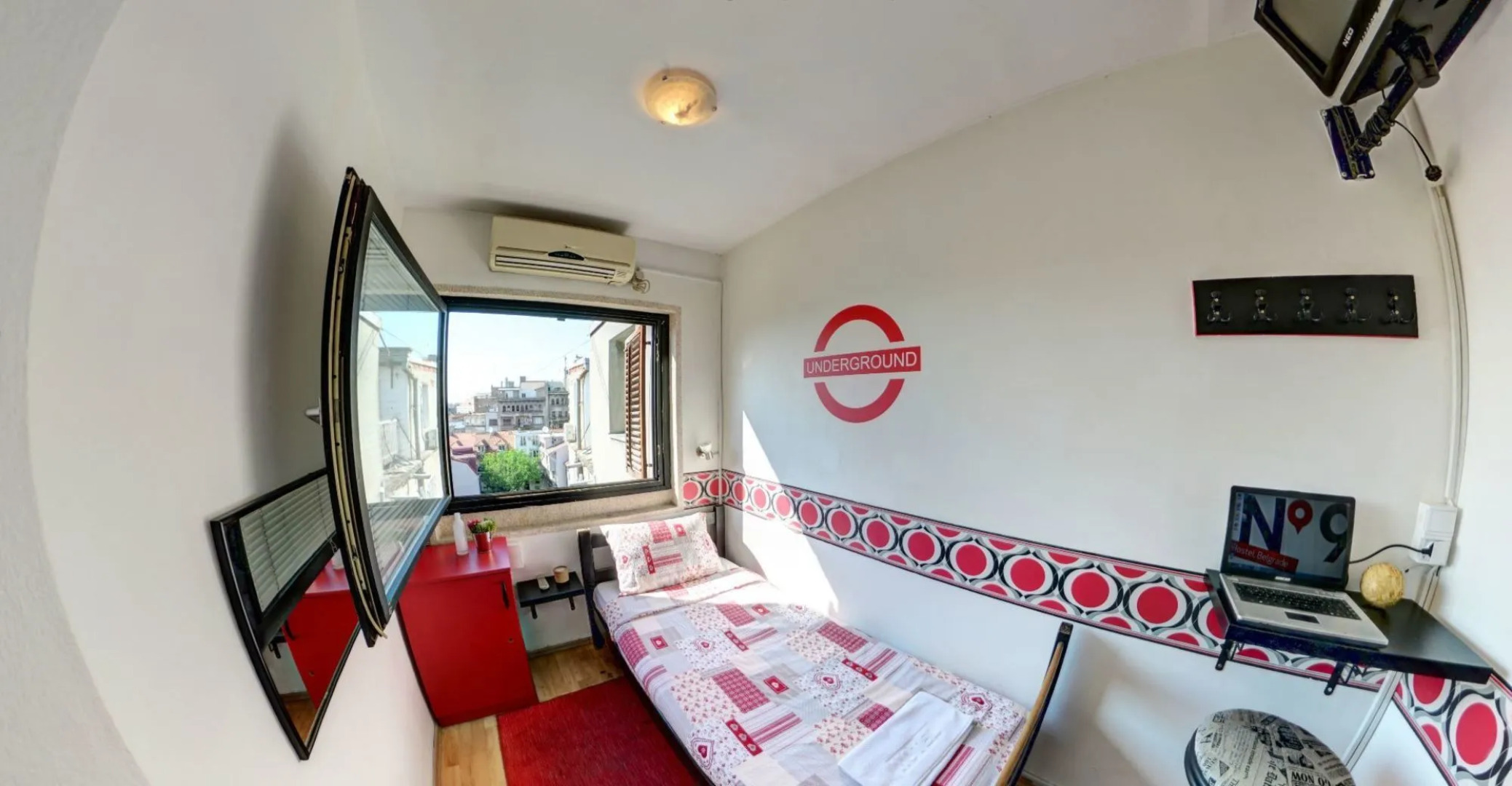 Rooms And Apartments S