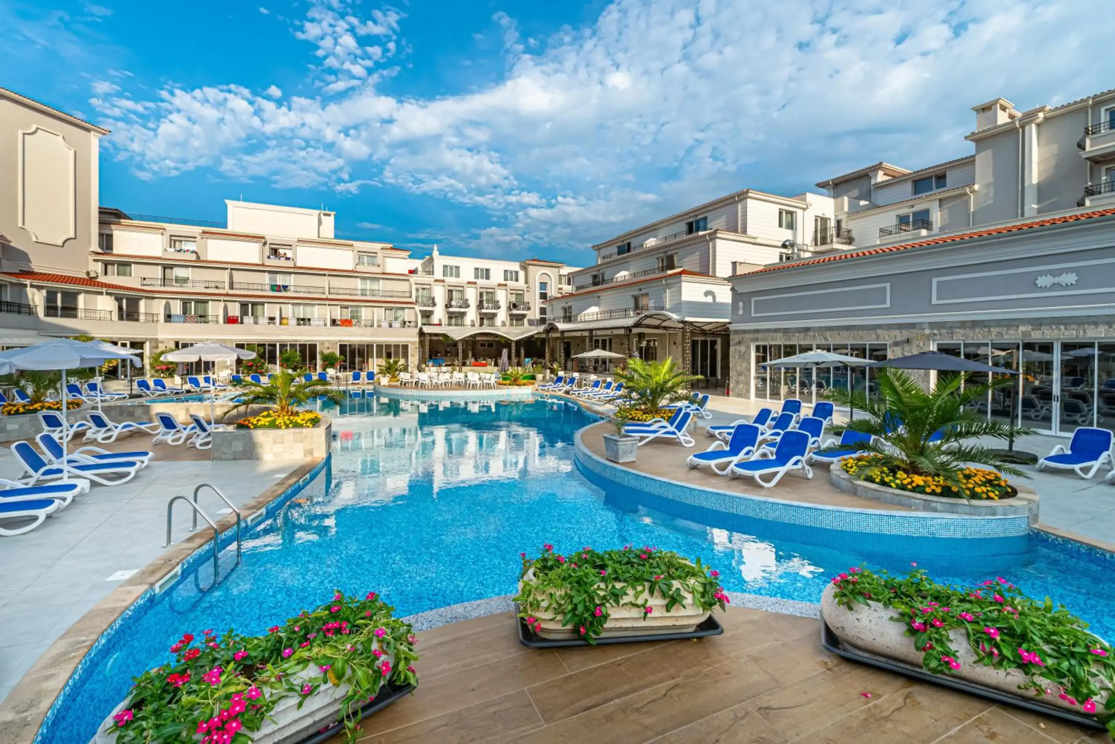 Martinez Aparthotel