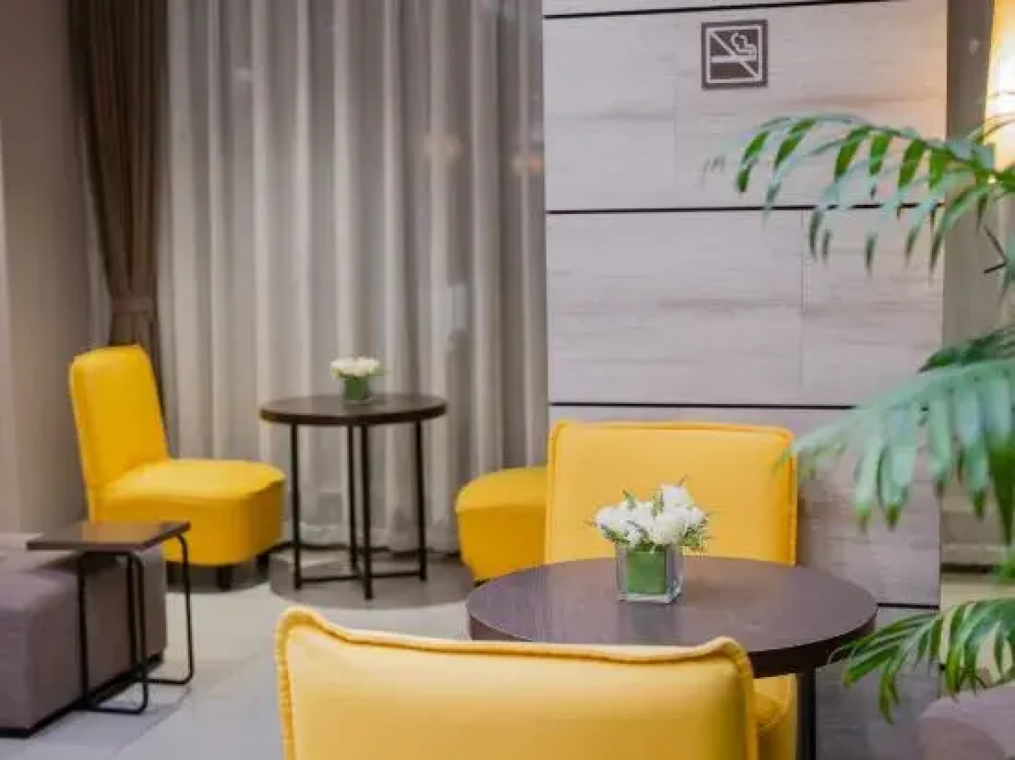 Homeinn Plus Hotel (Shanghai Zhangjiang Guanglan Road Subway Station)