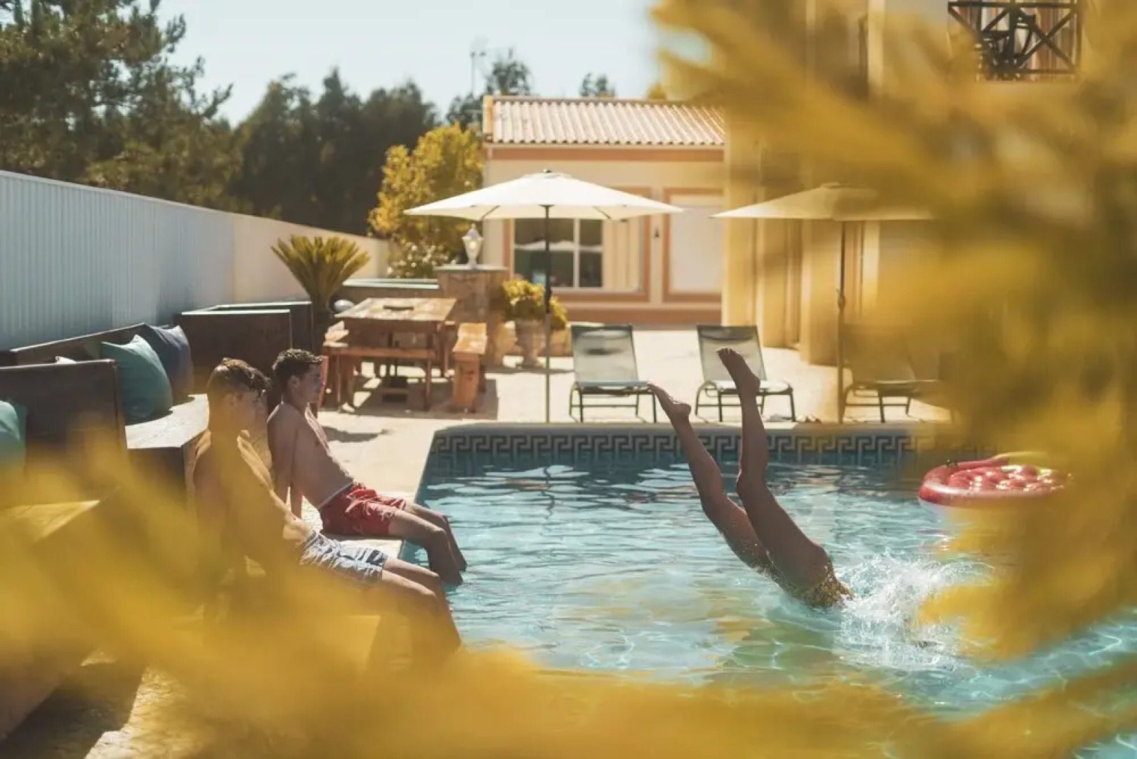 Cliff Surf Camp Hostel