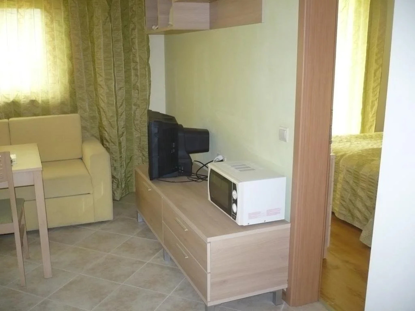 July Morning Seaside Resort