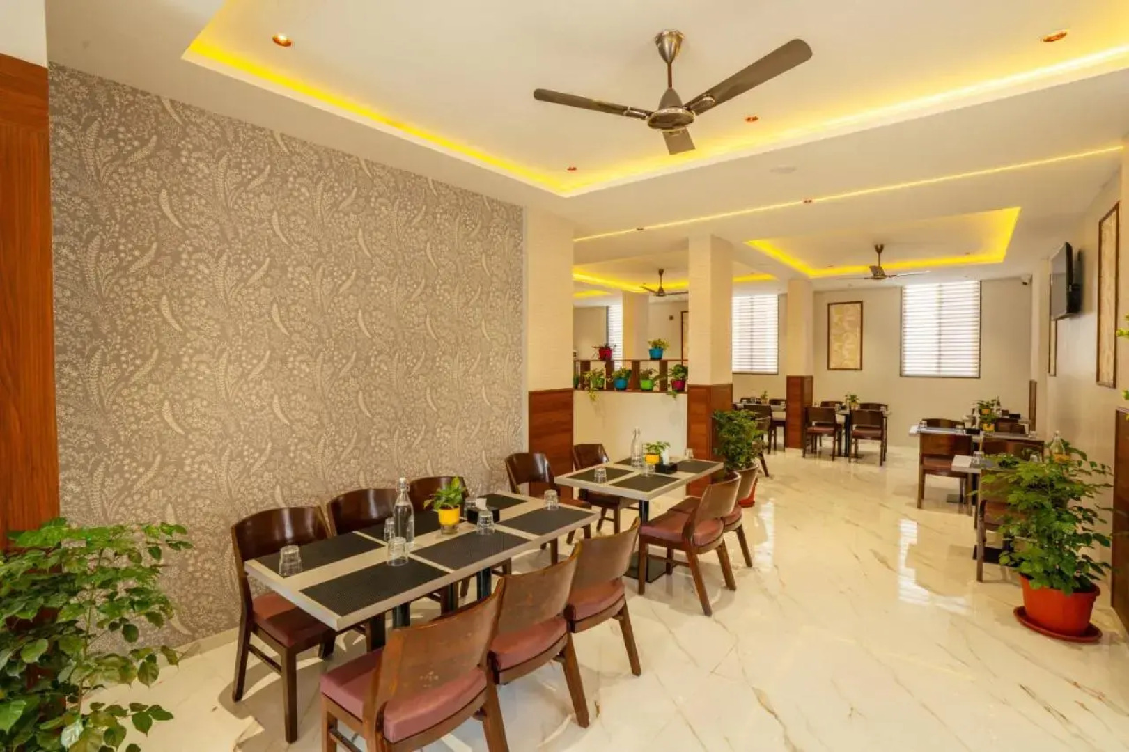 Treebo Grand Royal Imperio, Hinjewadi