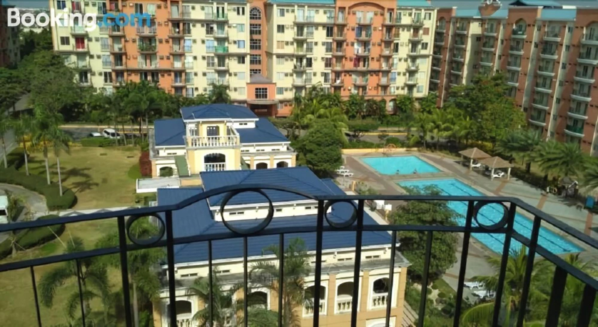 ganhouse-chateau elysee