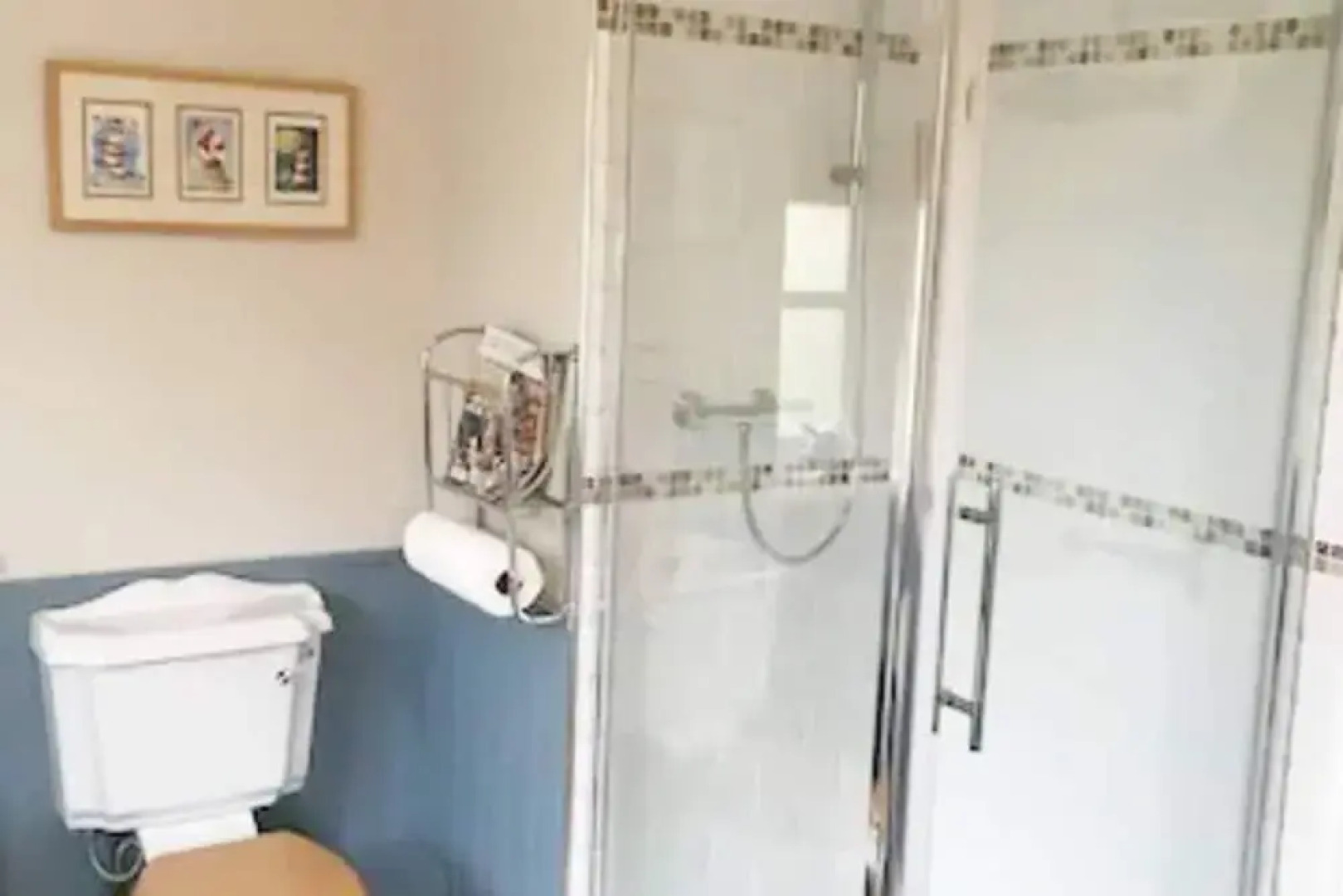 5-bed Home - Sleeps 12, Pool, Garden & Play Area