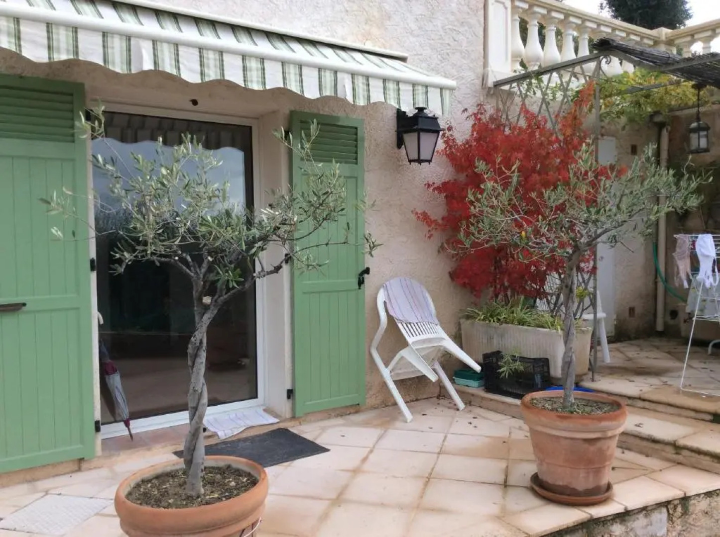 Room in Apartment - Beautiful F1 standing swimming pool, view