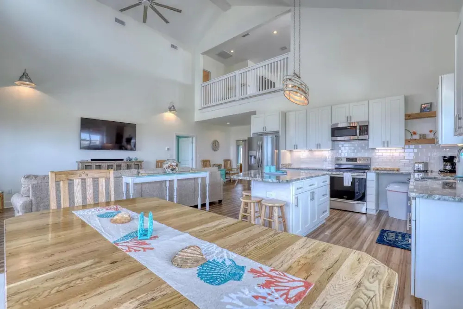 Salty Seahorse -2822 Bienville