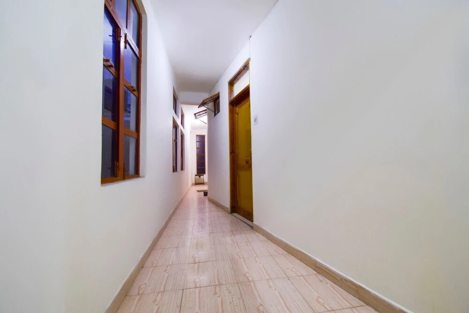 OYO 29251 The Roam Way