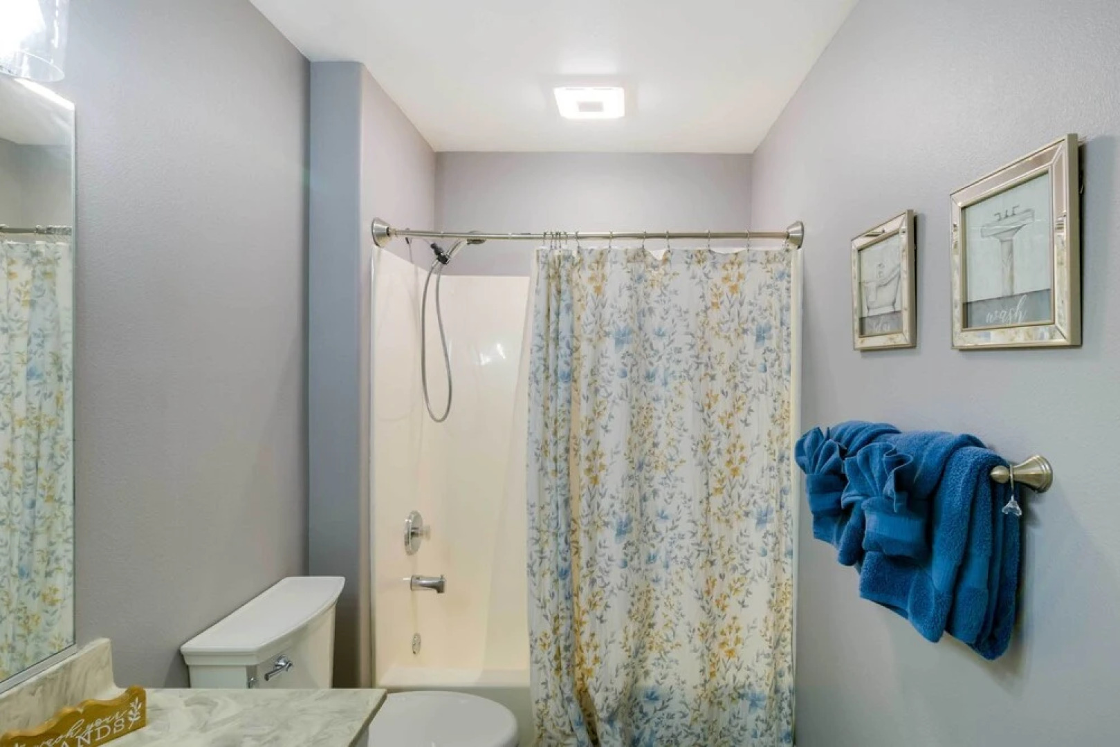 Updated Lake Almanor Retreat w/ Patio & Grill!