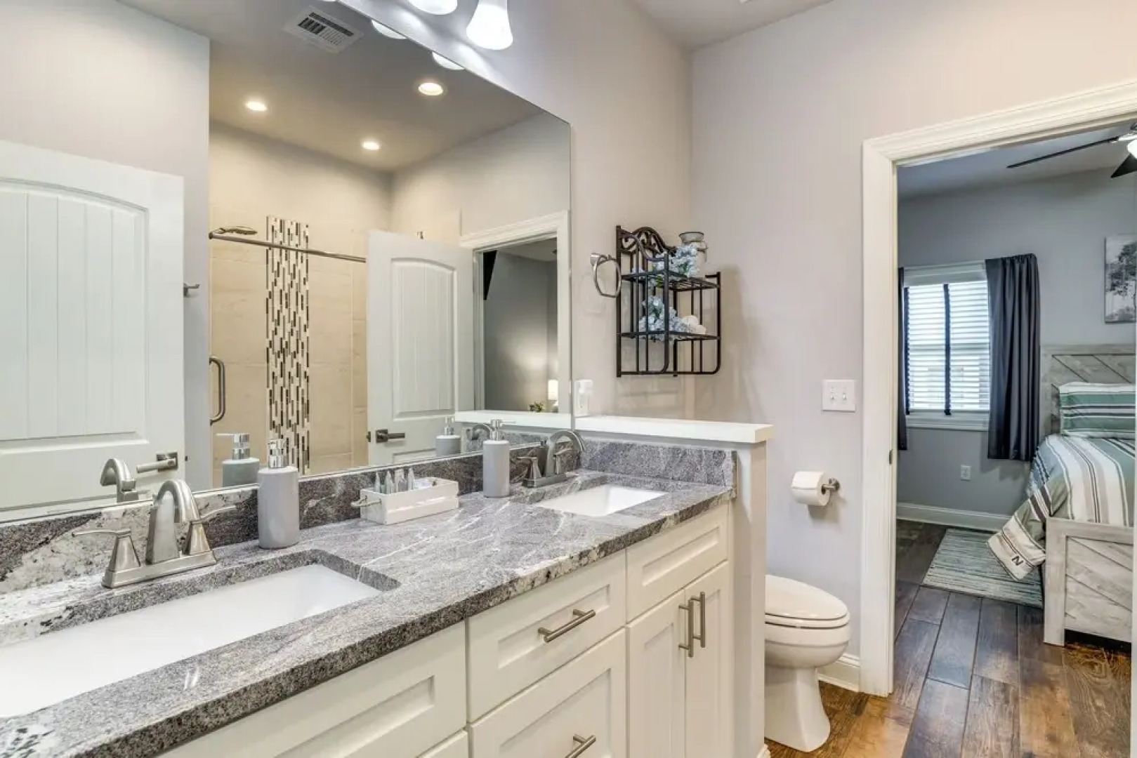 < 1 Mi to Golf & Marina: Inviting Home in Afton!