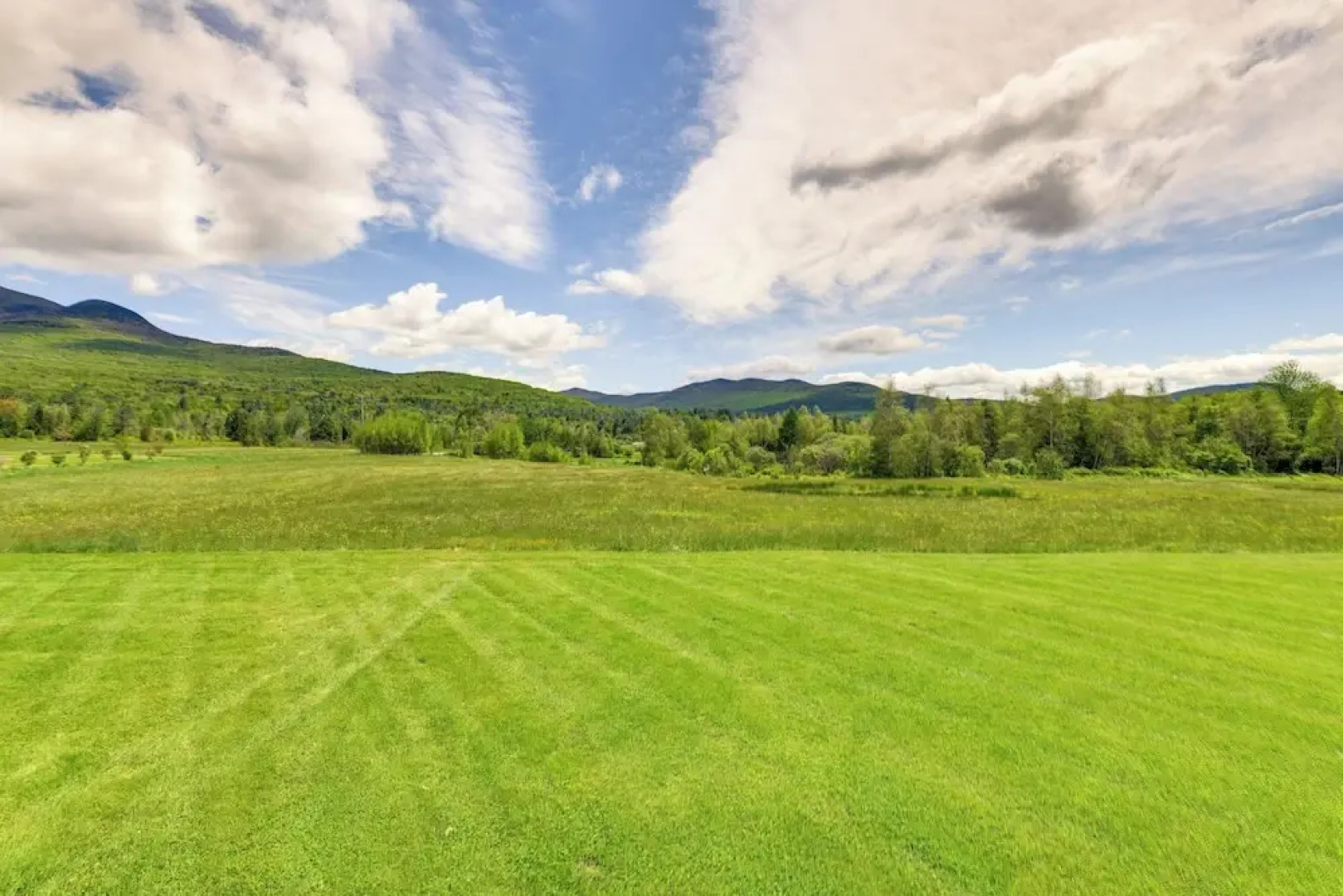 Mtn-view Home 6 Mi to Jay Peak Resort: Fish & Hike