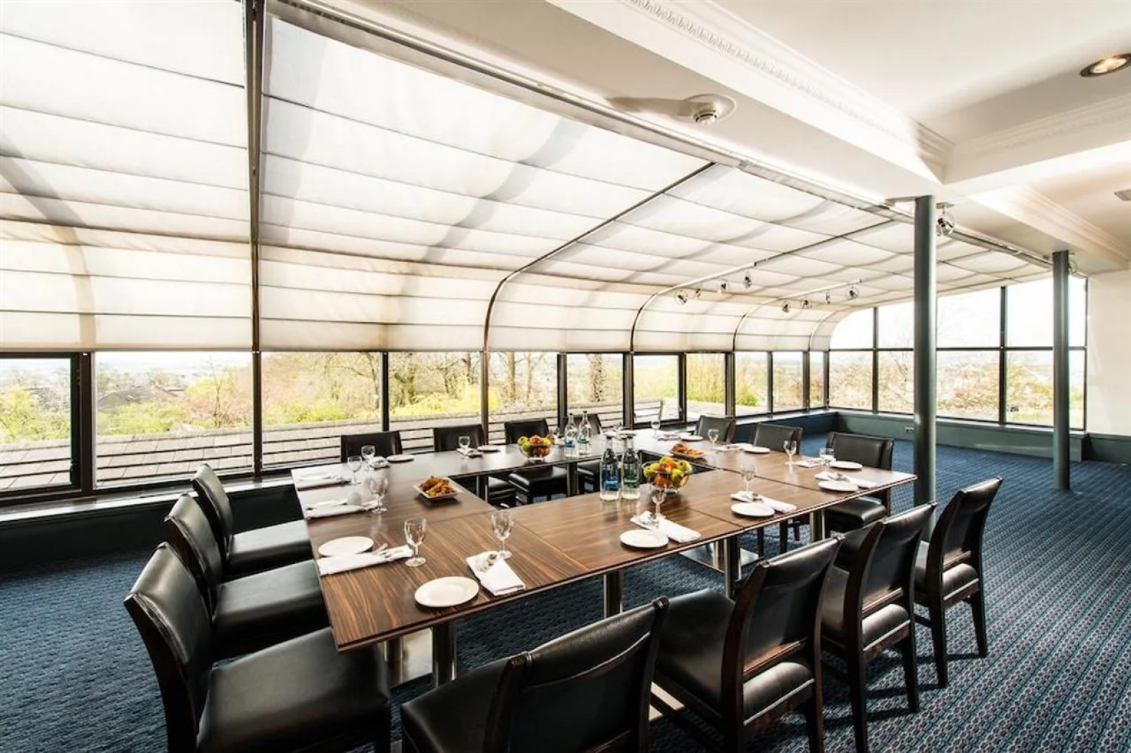 Отель Leonardo Edinburgh Murrayfield