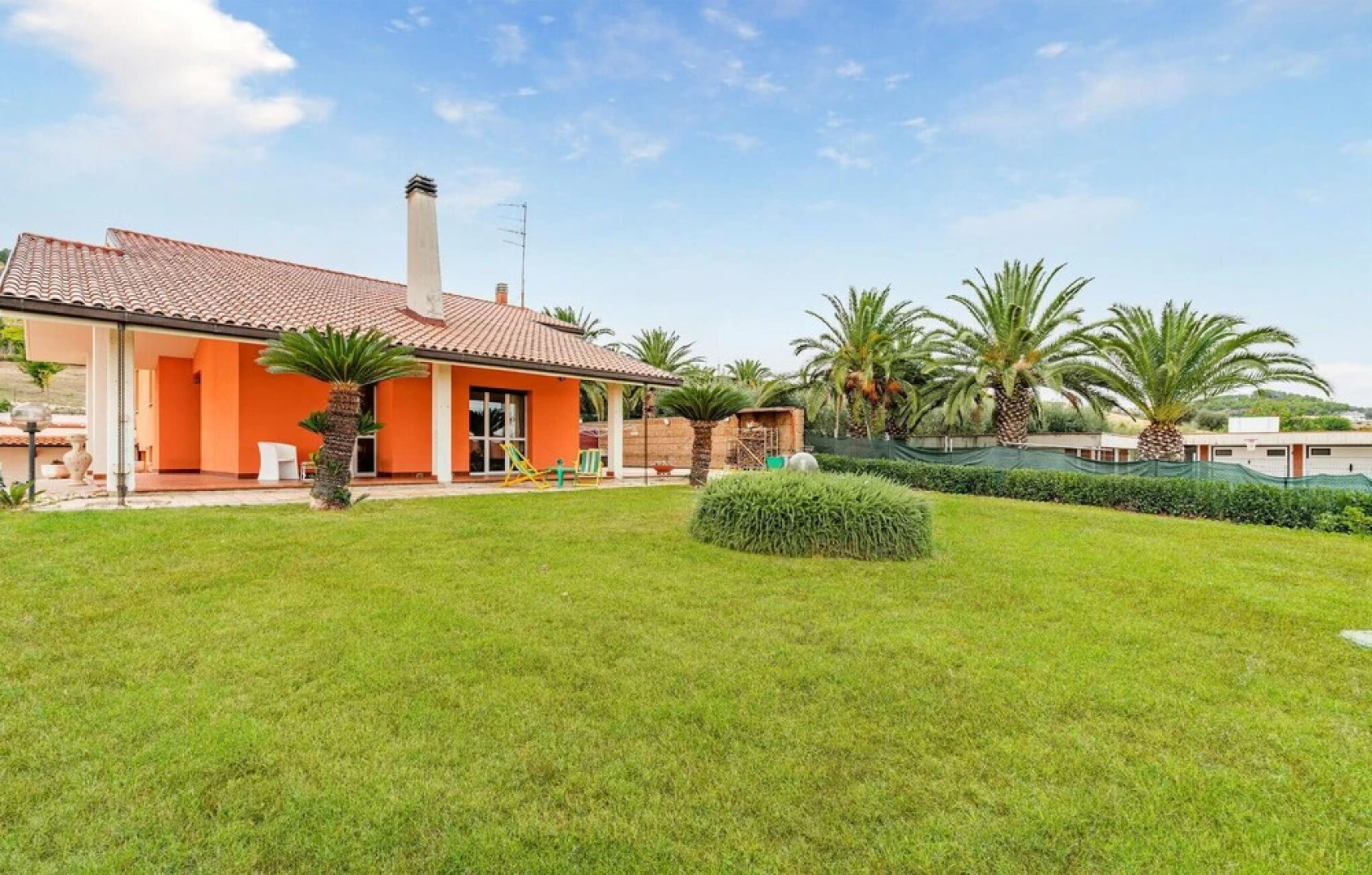 Nice Home in Martinsicuro With 4 Bedrooms and Wifi