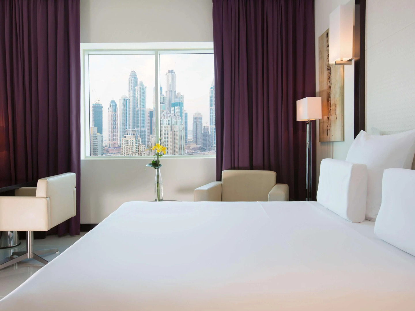 Pullman Dubai Jumeirah Lakes Towers - Hotel & Residence