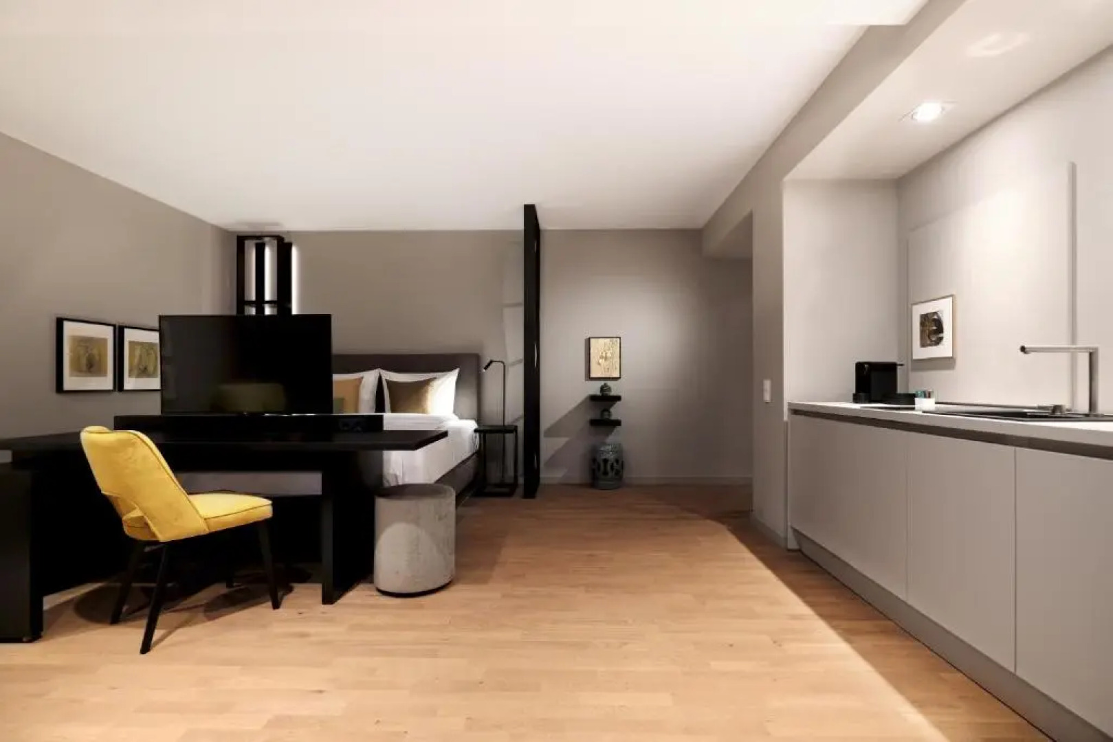 SAXX Hotel Theater Karree