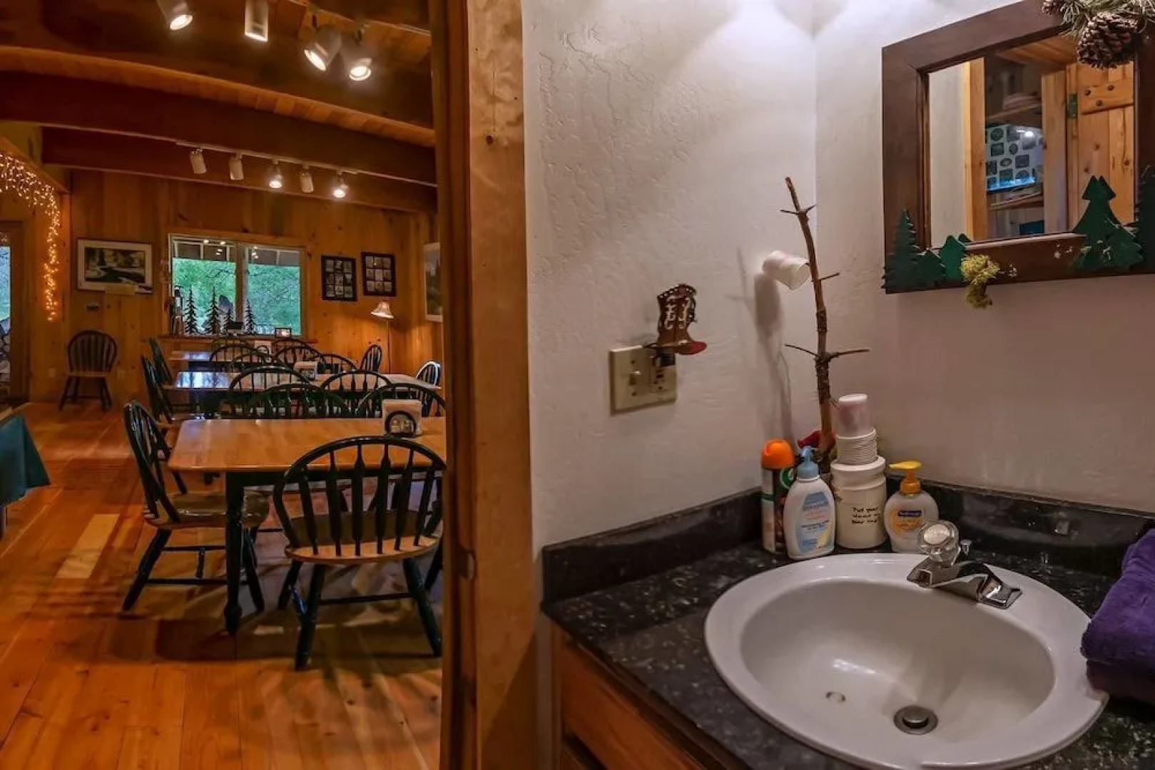 Sun Mountain Ranch Bunkhouse - Near Crater Lake