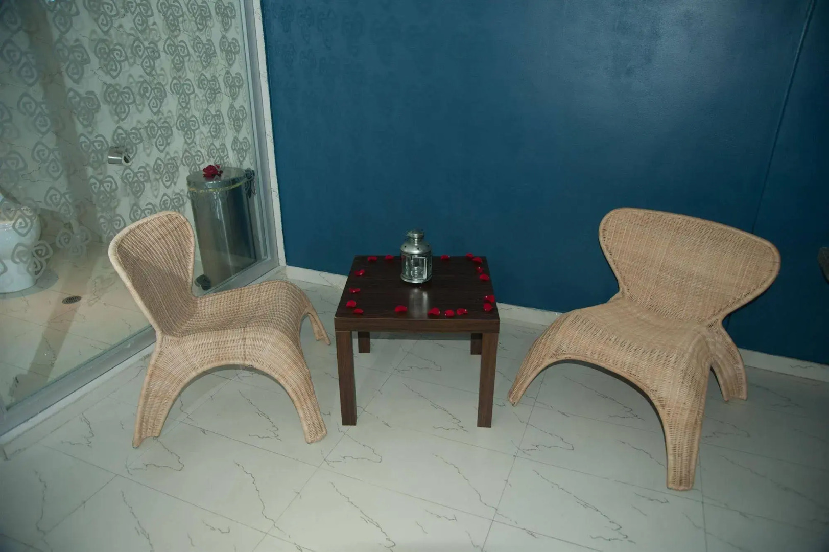 Hotel Aladdin Caracas - Couples Only