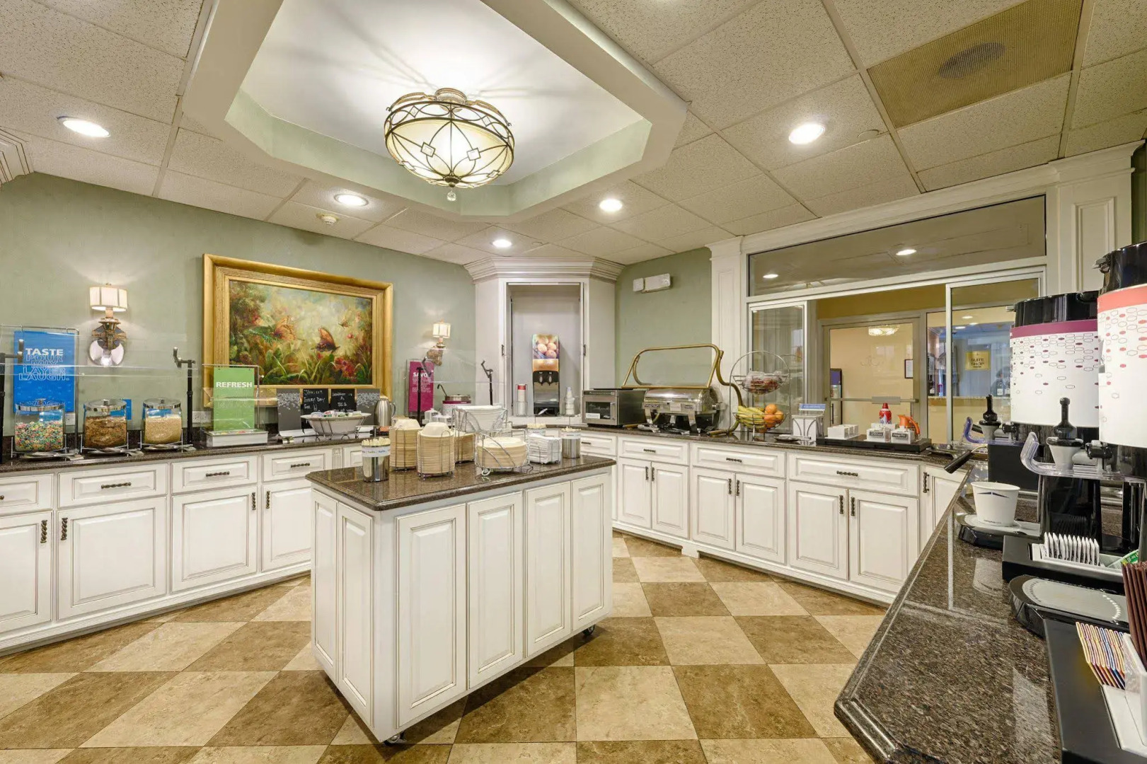 Hampton Inn & Suites Charlotte/South Park at Phillips Place