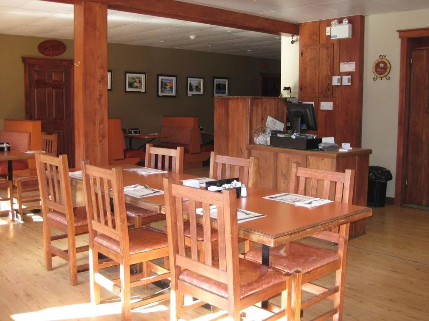 Resto Motel Le Riverain