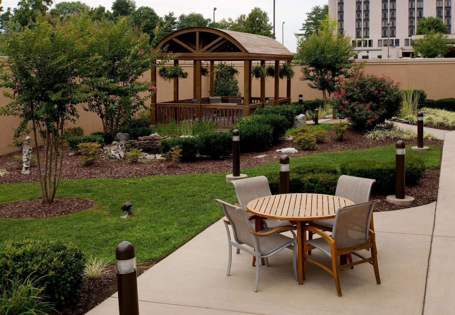 Courtyard by Marriott Bristol