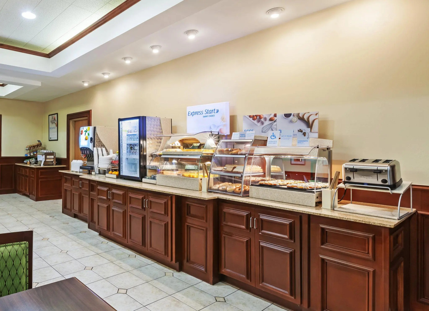 Holiday Inn & Suites Pharr