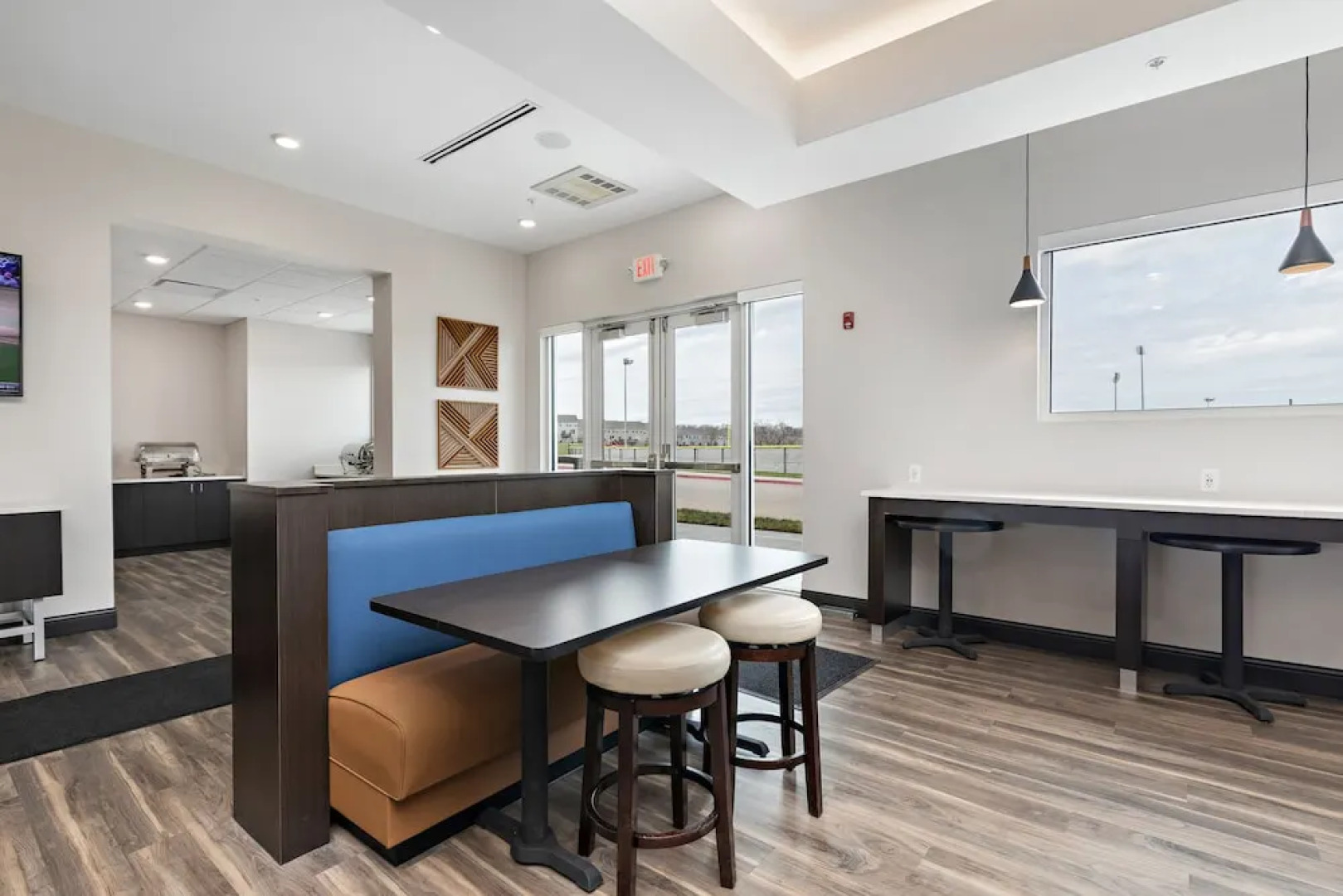 Holiday Inn Express Kansas City North – Parkville by IHG