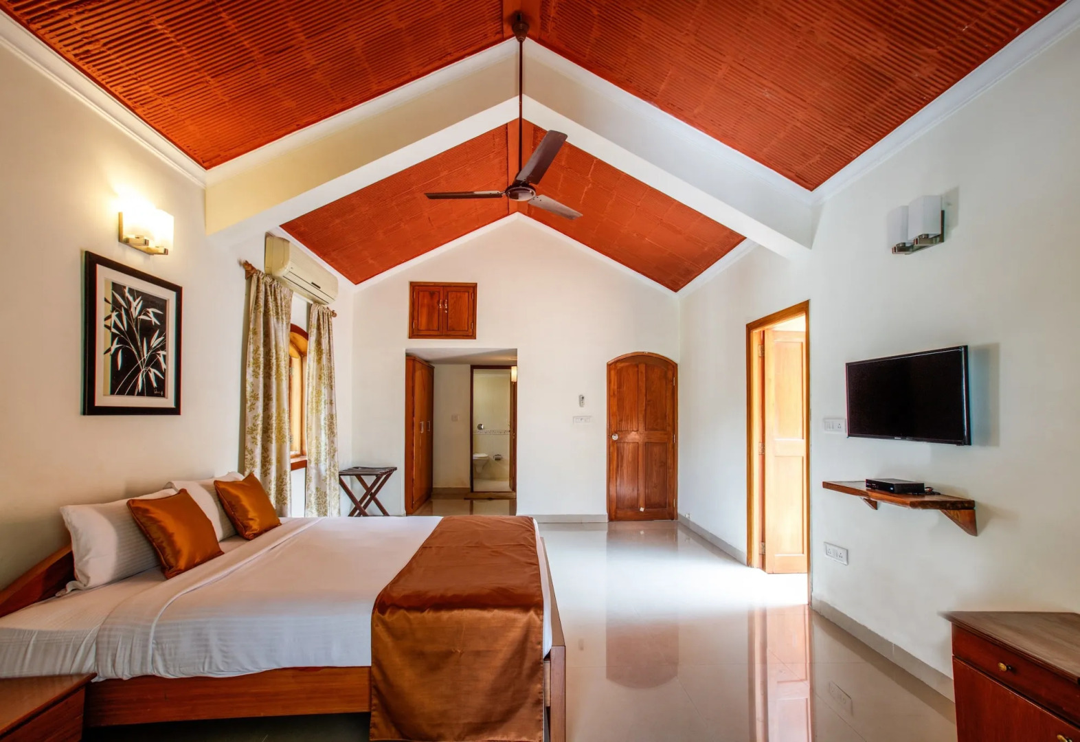 Aguada Anchorage - The Villa Resort