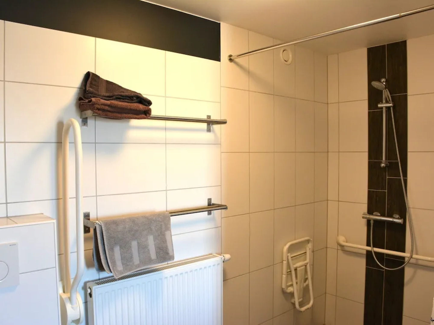 Lovely Holiday Home in Bastogne with Hot Tub