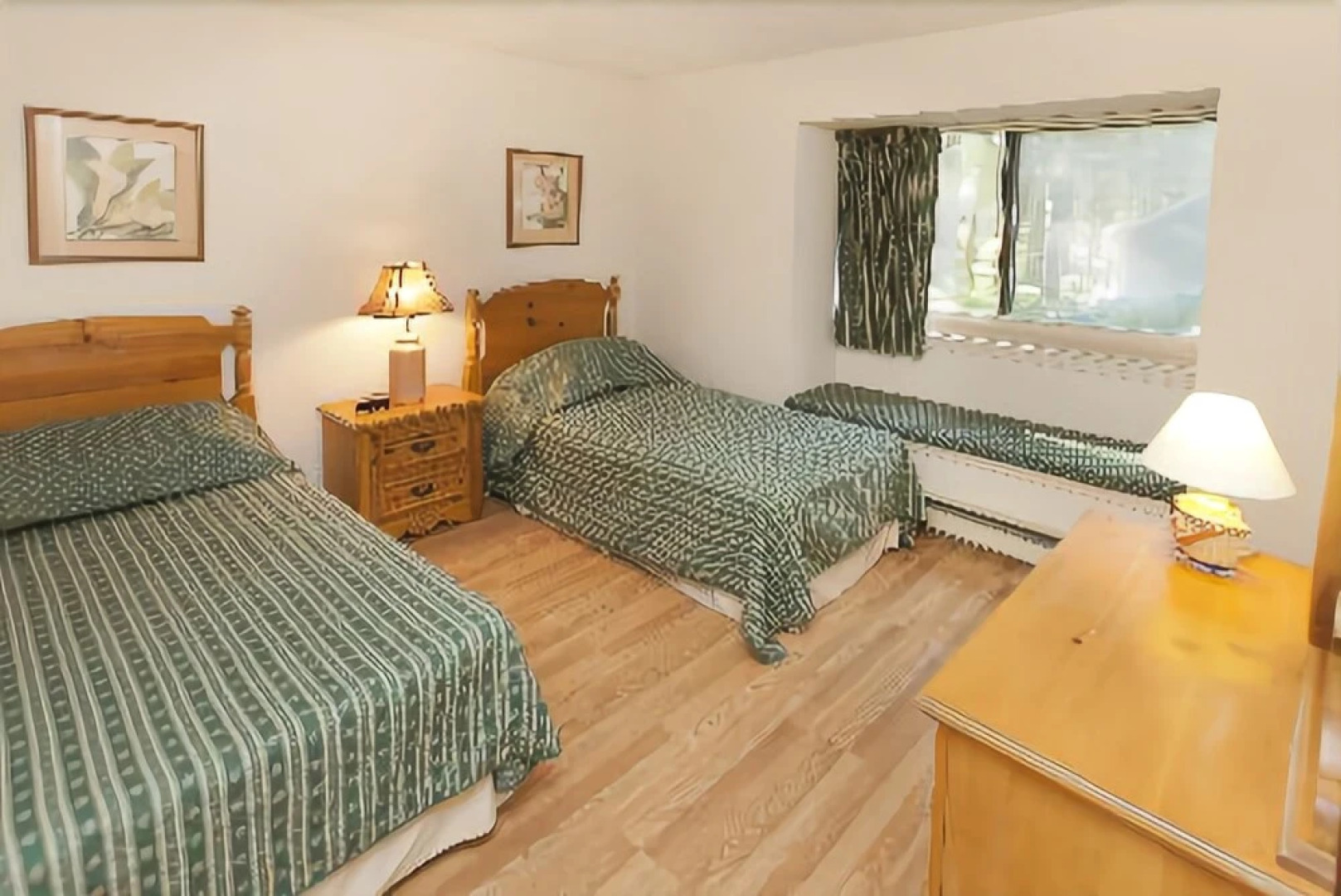 69 Middlecott - 2 Bedroom Condo