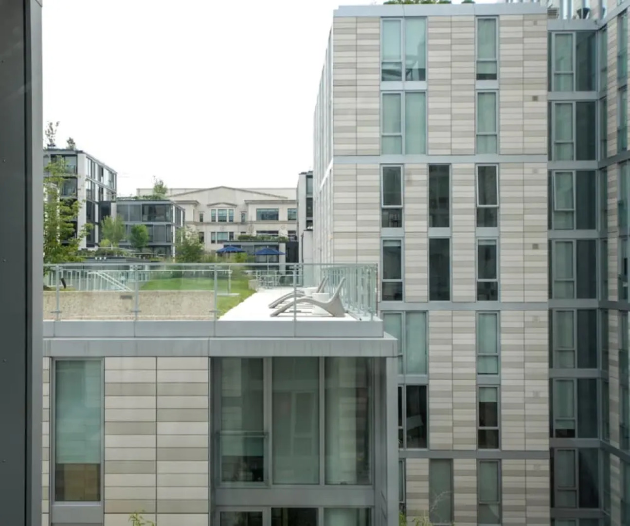 The Apartments at CityCenter by Global Luxury Suites