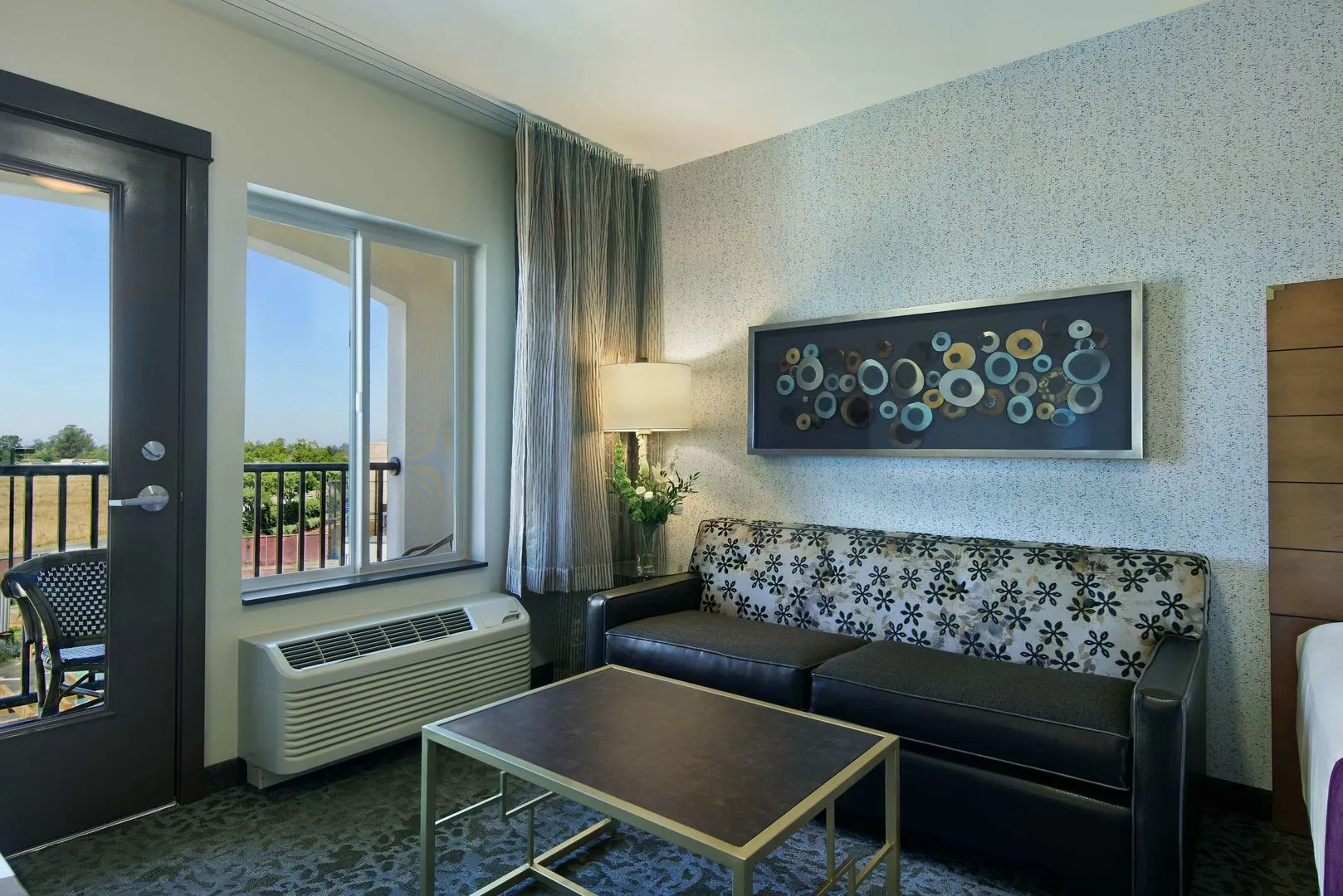 Oxford Suites Sonoma County