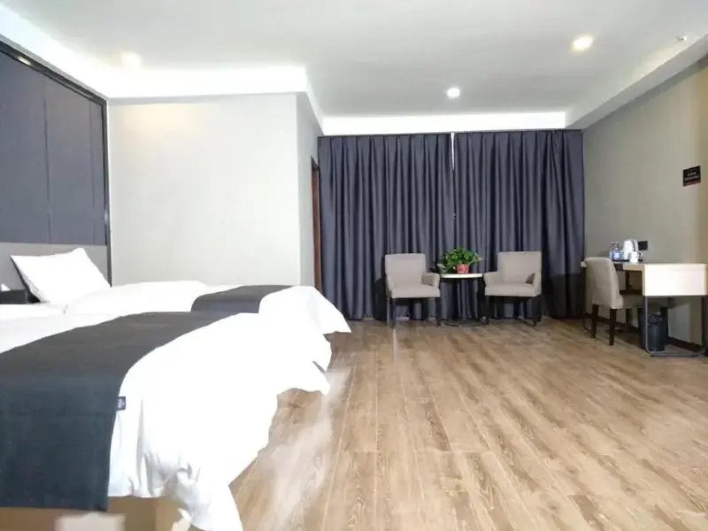 Thank Inn Plus Hotel Sichuan Guang'an Yuechi County Tianlong Street