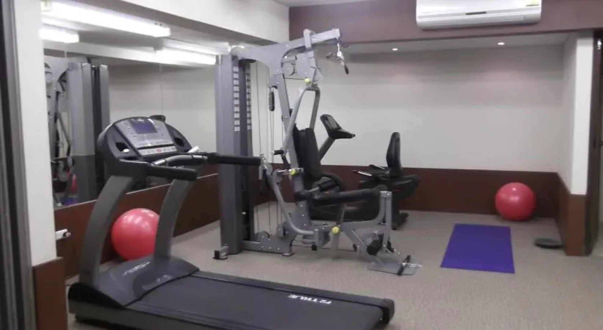 The Green Golf Residence Condominium