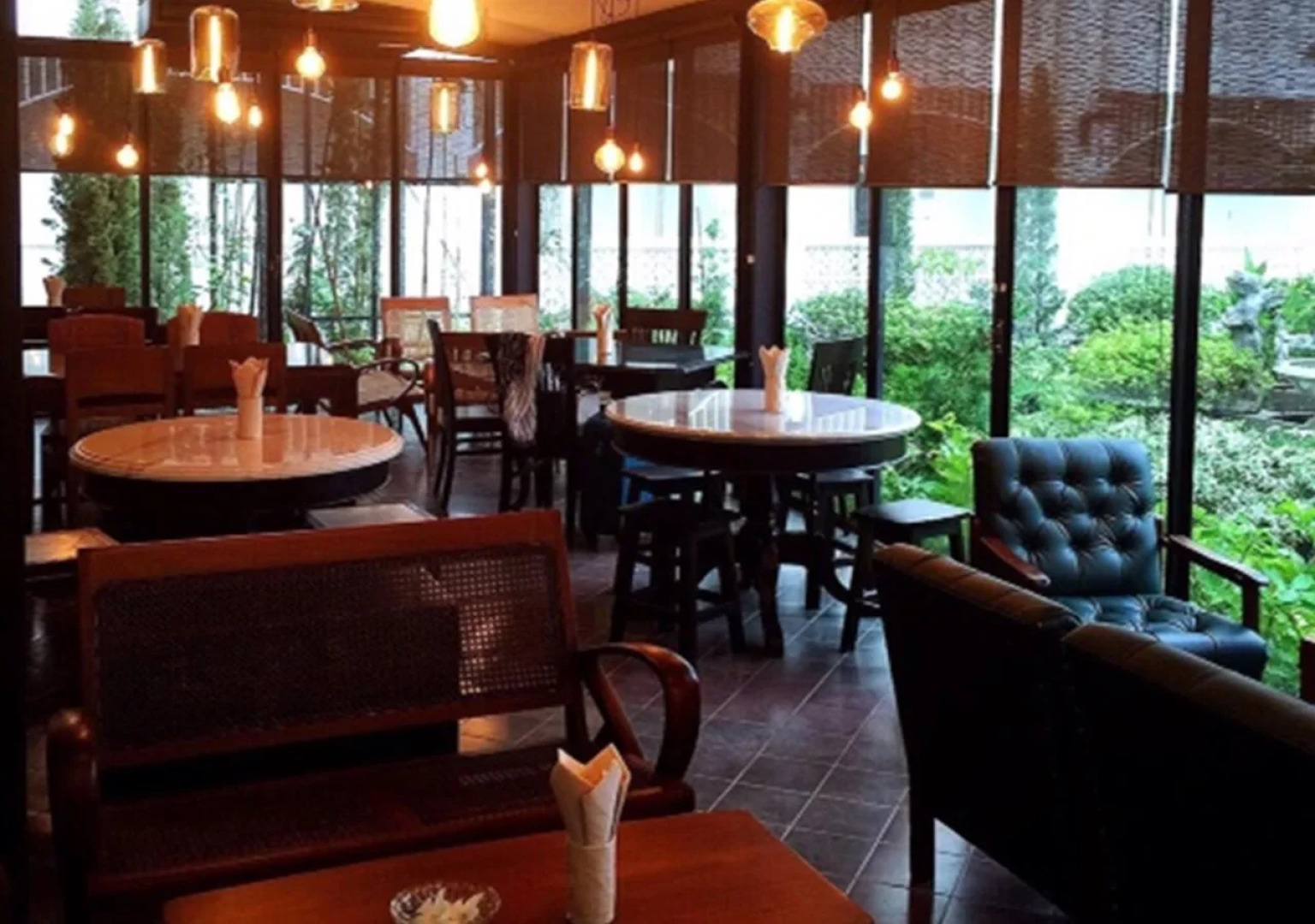 Koranaree Courtyard Boutique Hotel