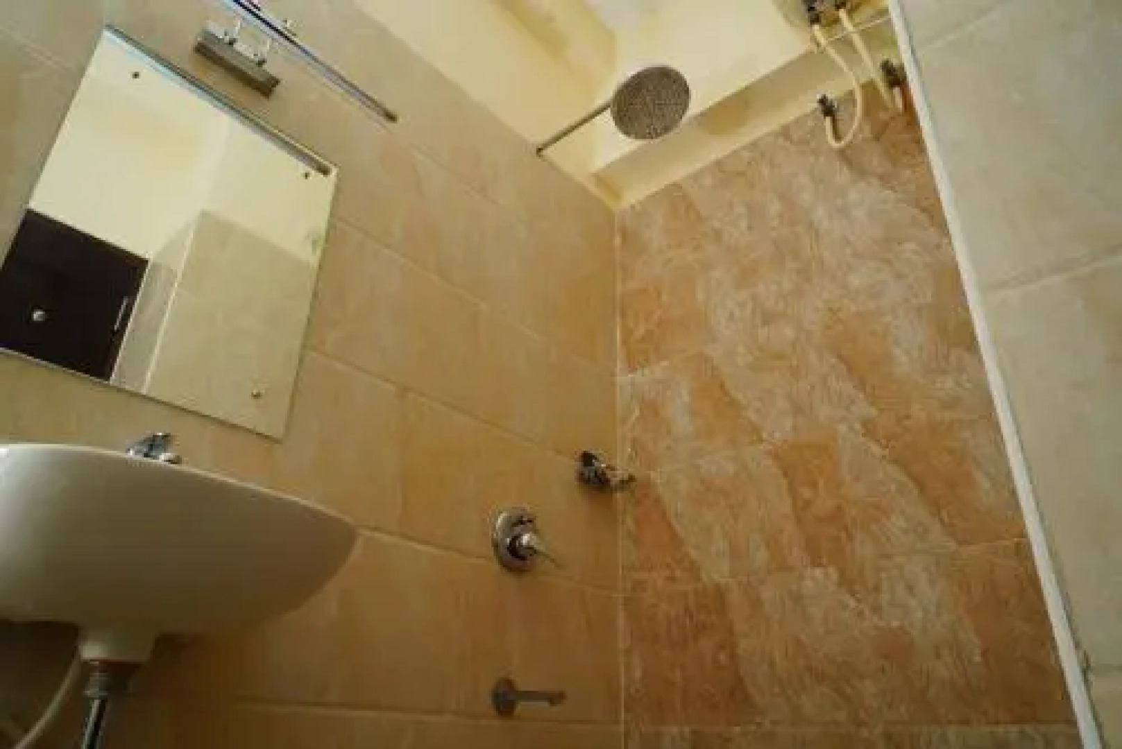 Esakki Resort Fivefalls