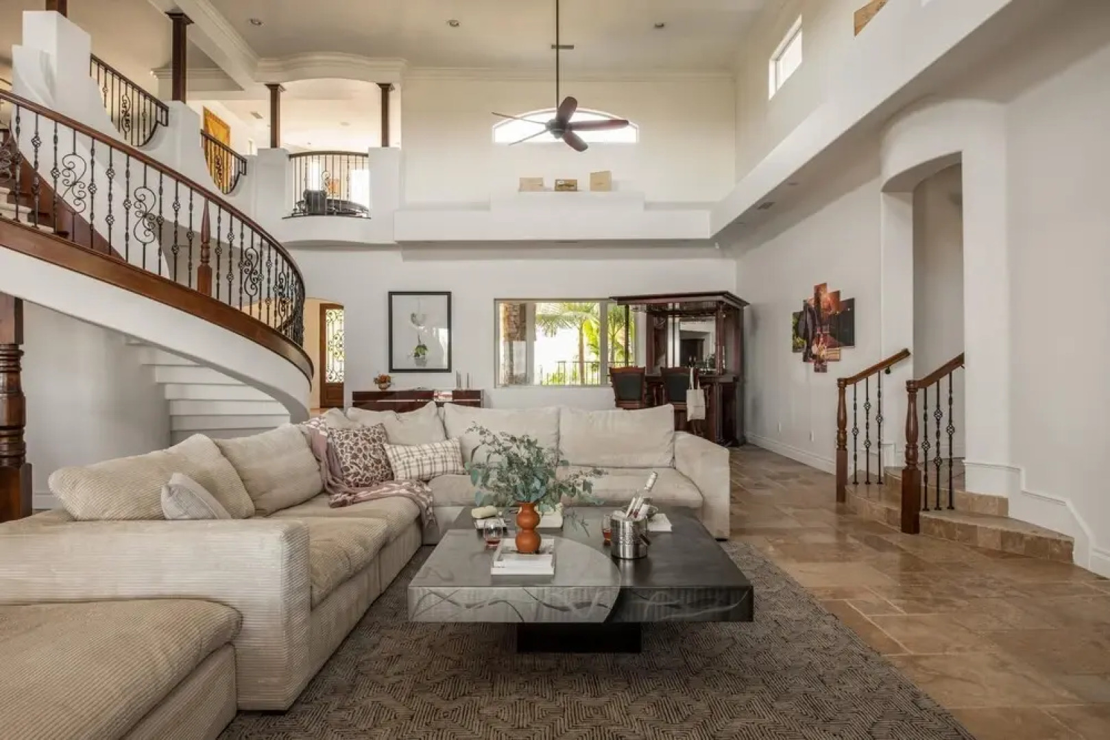 Luxury Estate Perfect for Large Groups