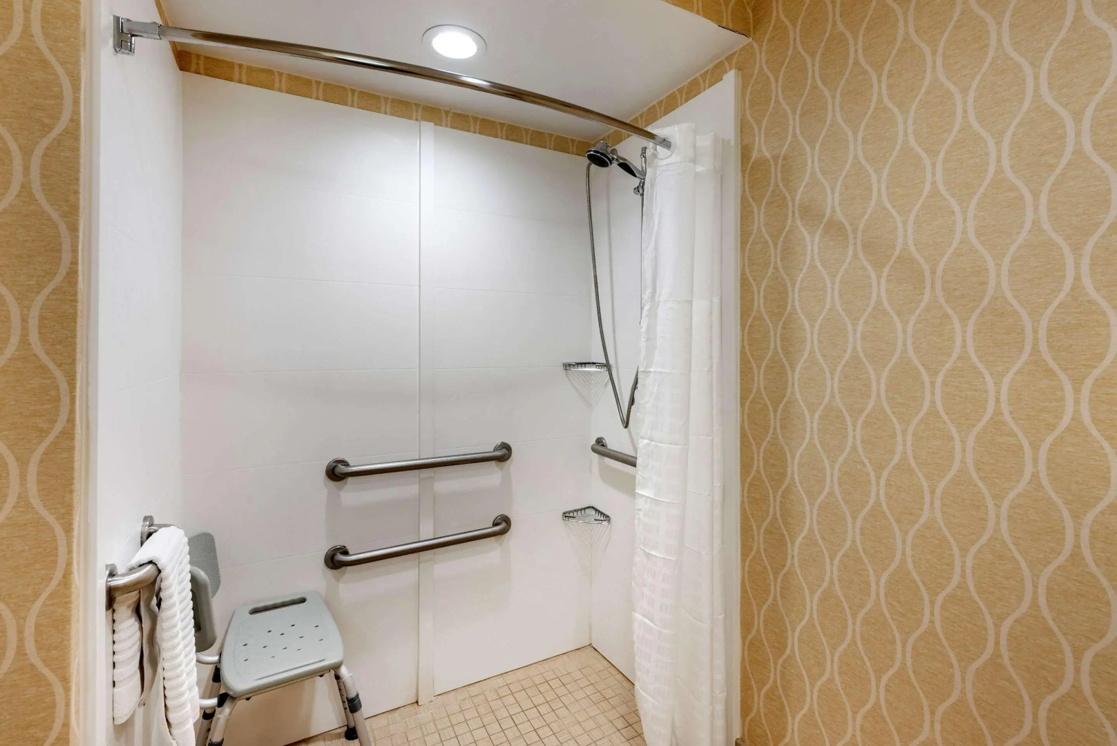 Comfort Suites Chesapeake - Norfolk