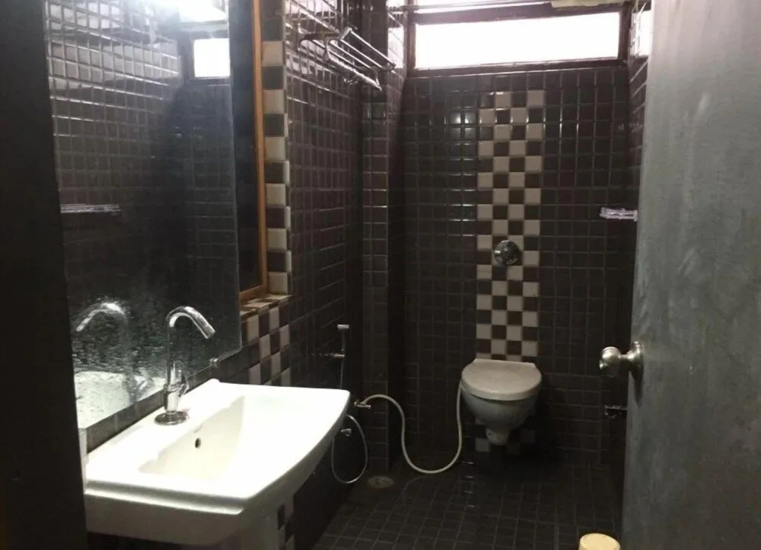 Khalsa Lake View Resort