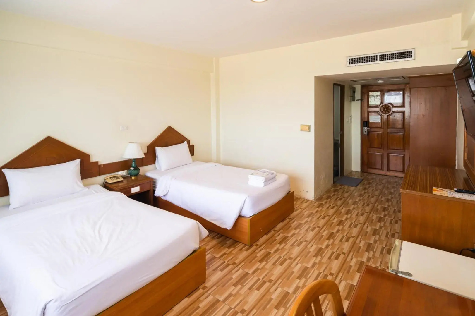 River Hotel Nakhon Pathom