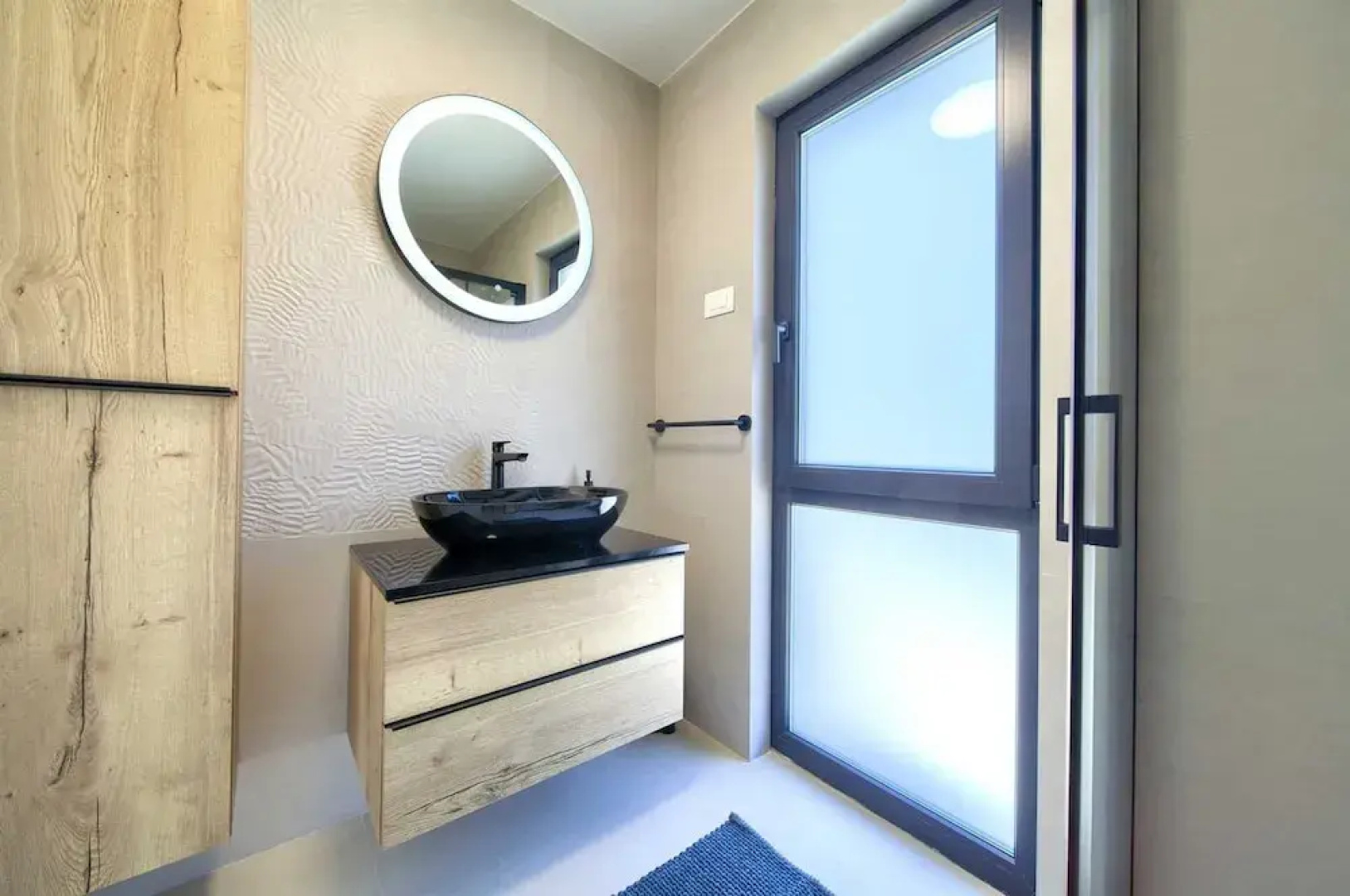 Villa Astrum With Heated Pool Jacuzzi and Sauna