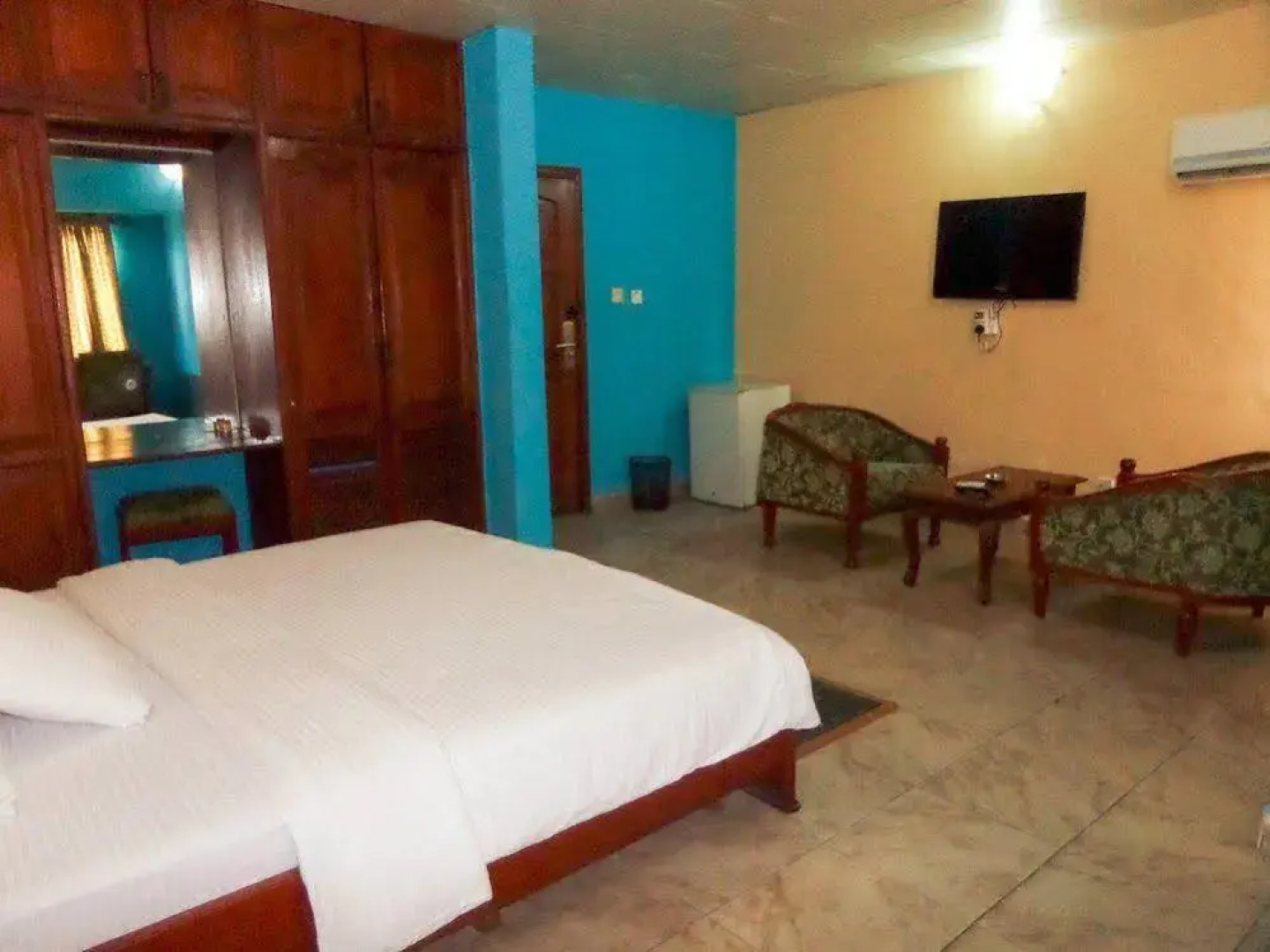 Selino Suites Limited