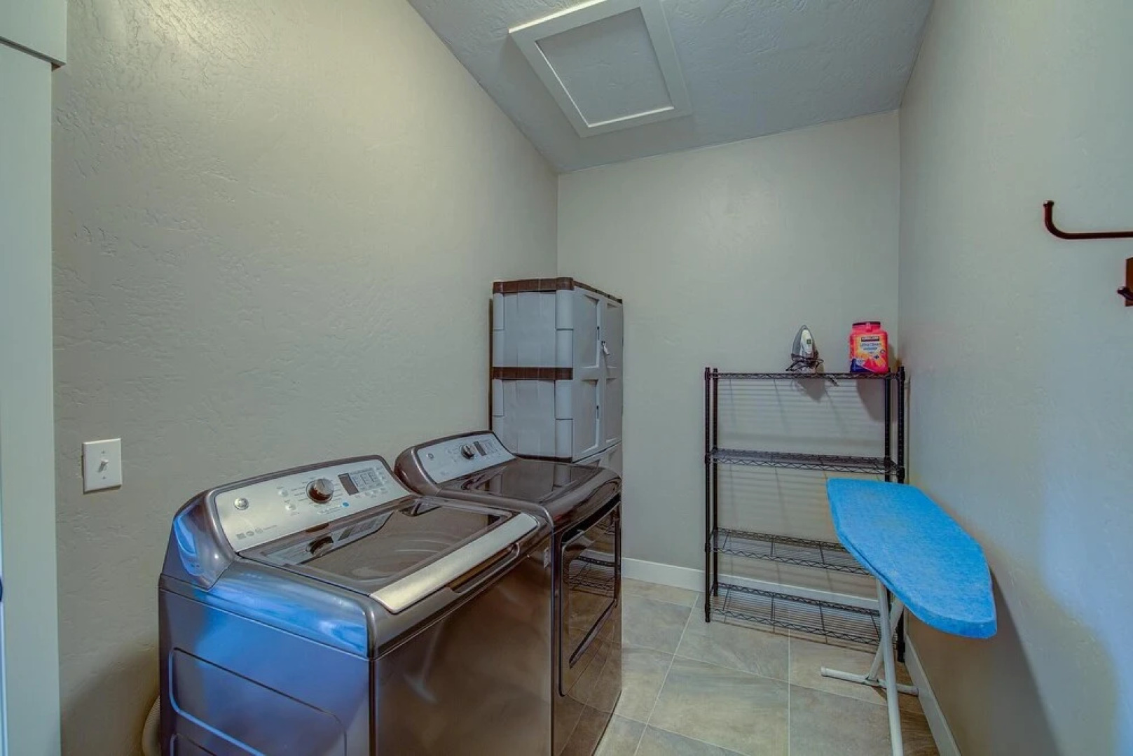 Mountain Getaway Stunning Views HOT TUB