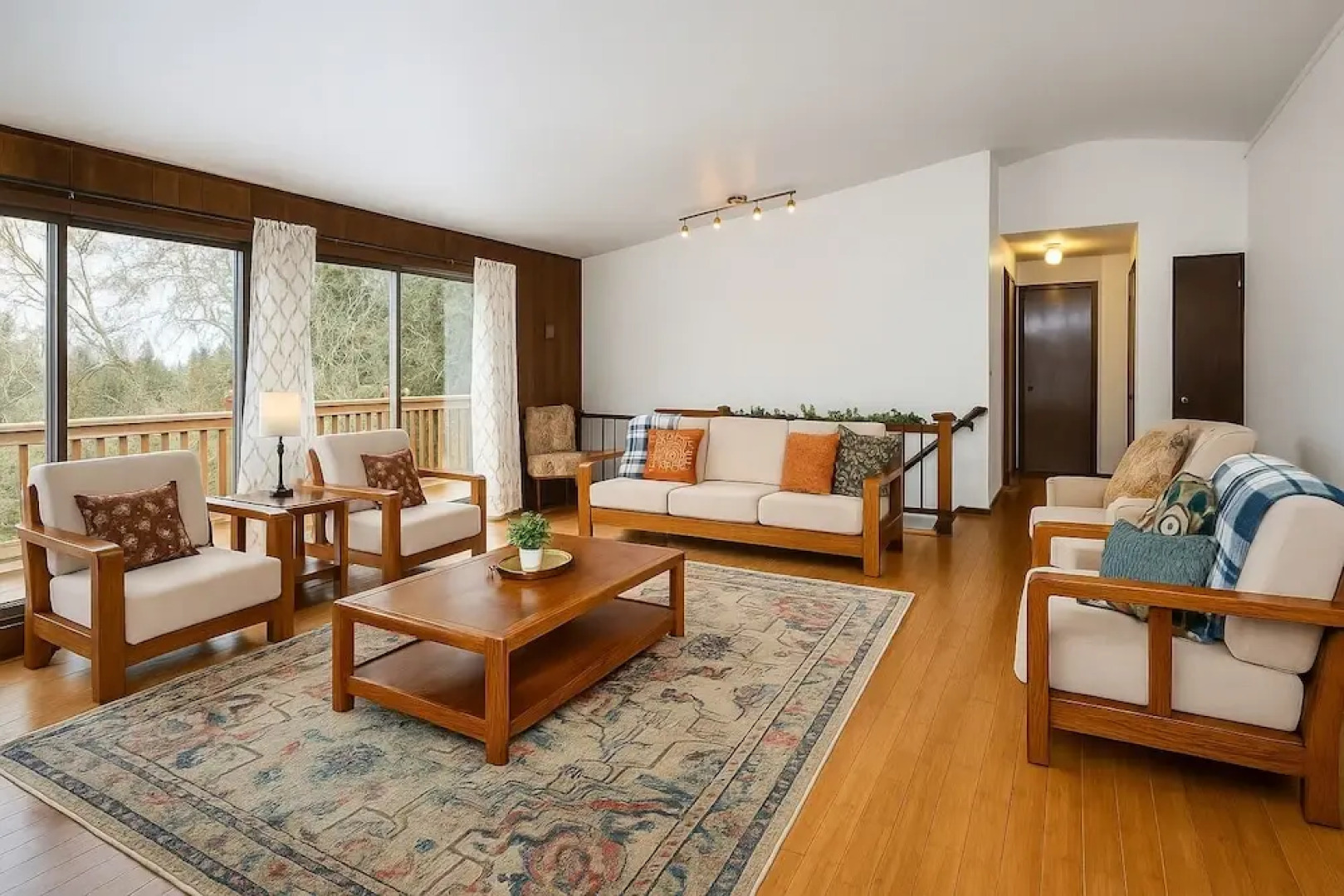 Peaceful House in Lake Forest Park