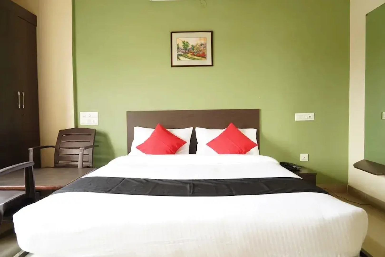 Chinthu Comforts by OYO Rooms