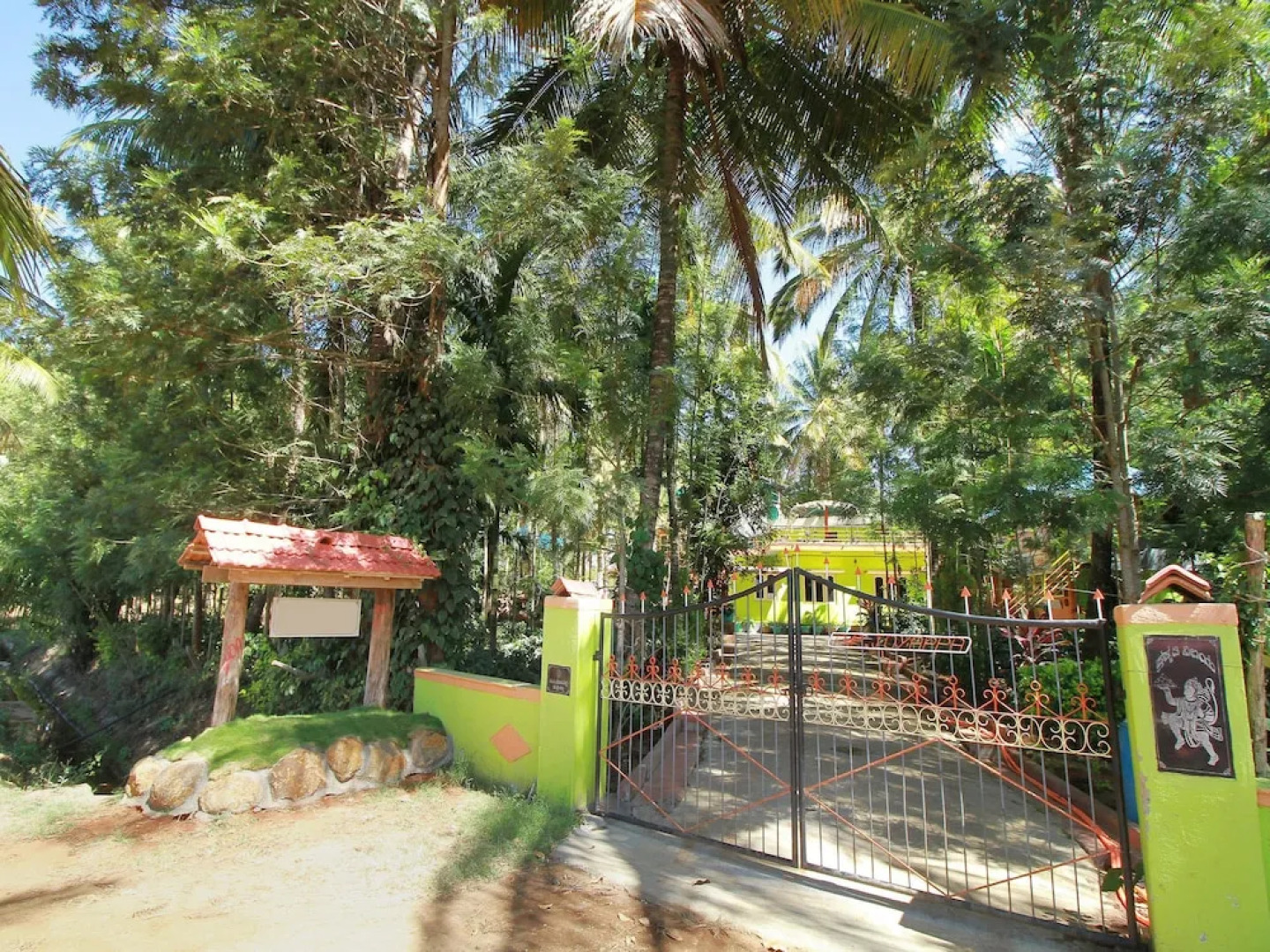 OYO 12130 Home Cozy Stay near Parampara Resort
